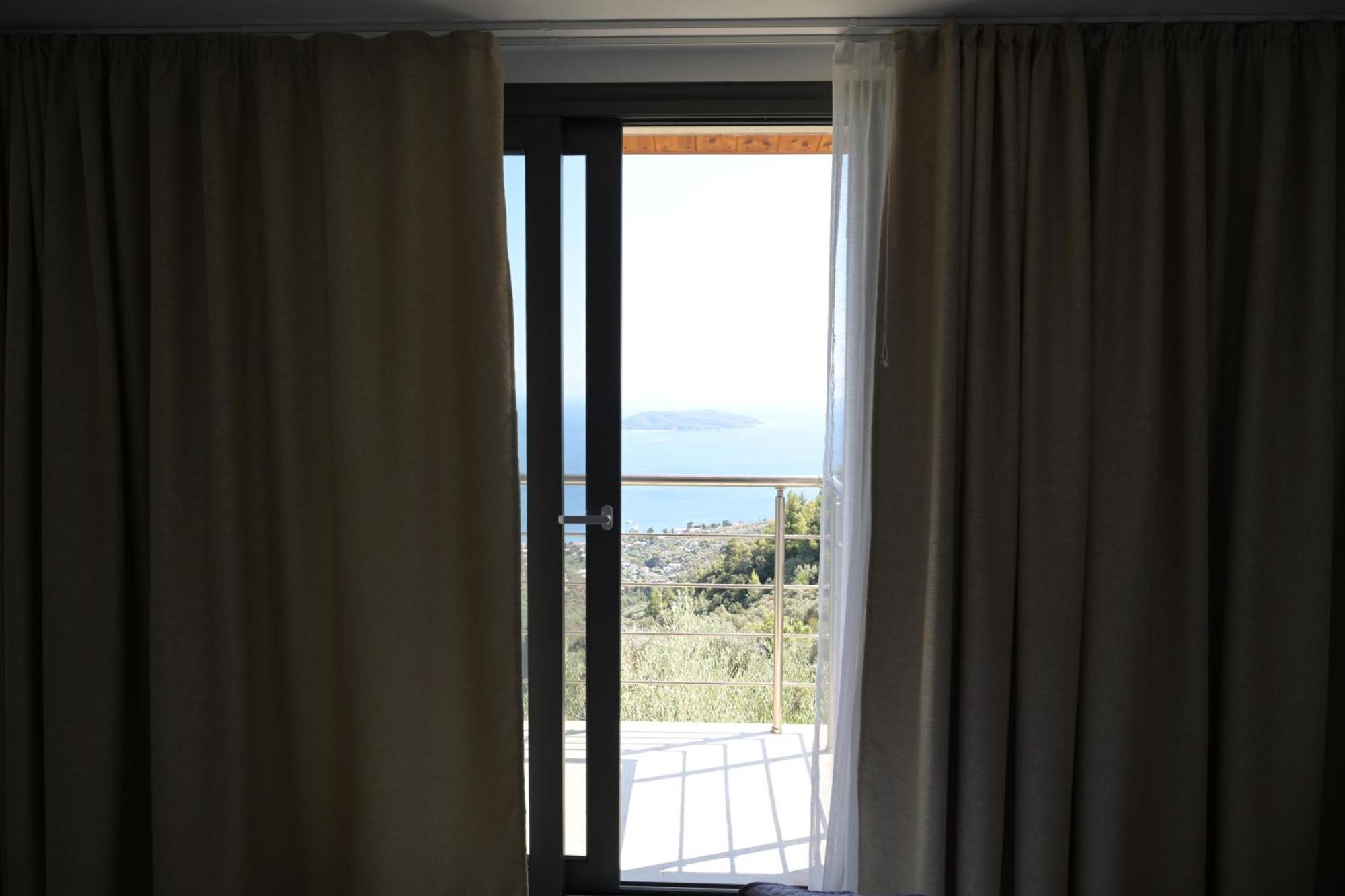 Sky Sea Resort & Villas Megali Ammos  Dış mekan fotoğraf